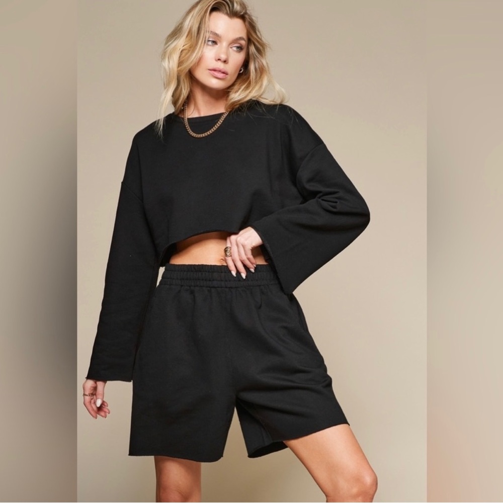 Cropped black sweat set